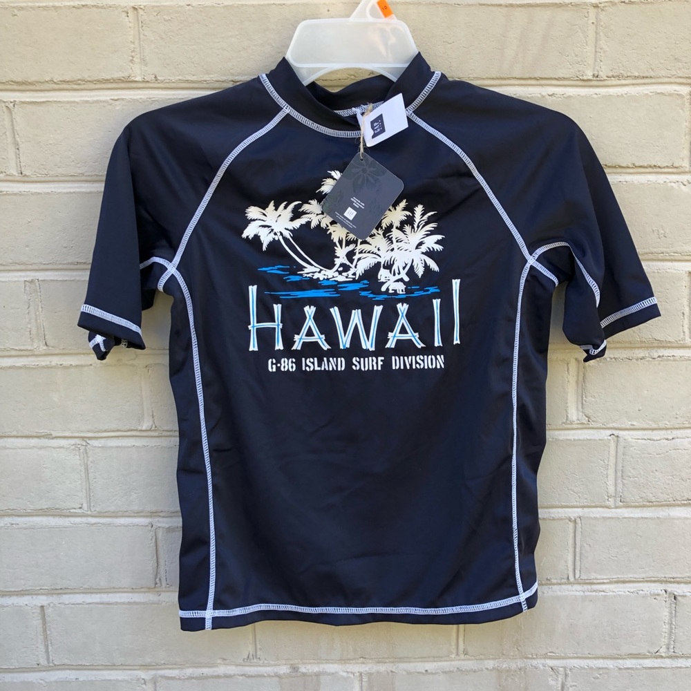 NWT Gap Rashguard Size 10